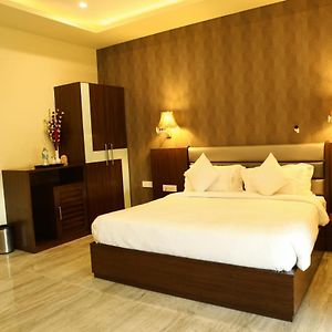 Grand 5 Resort